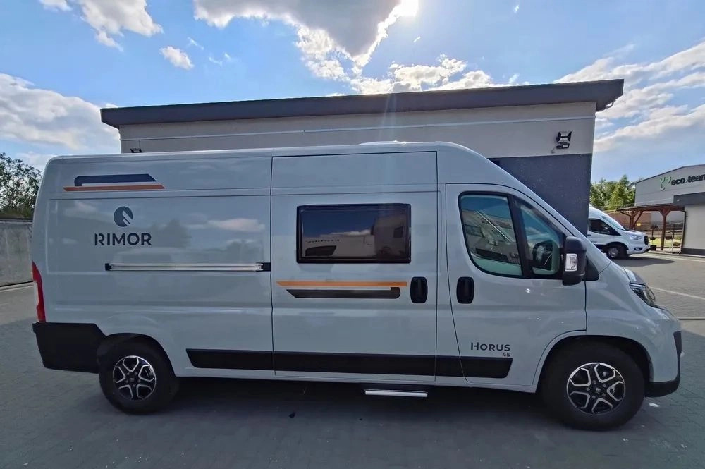 Fiat Ducato Rimor Horus 45 NEW AUTOMAT Grau Truma Diesel Lampen FULL LED 4-Sitzer - Obytná dodávka: obrázek 4 Fiat Ducato Rimor Horus 45 NEW AUTOMAT Grau Truma Diesel Lampen FULL LED 4-Sitzer - Obytná dodávka: obrázek 4