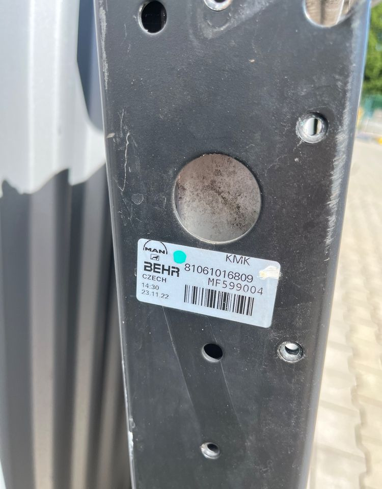 Chłodnica wody MAN TG3 TGX nowy model - Chladič pro Nákladní auto: obrázek 3 Chłodnica wody MAN TG3 TGX nowy model - Chladič pro Nákladní auto: obrázek 3