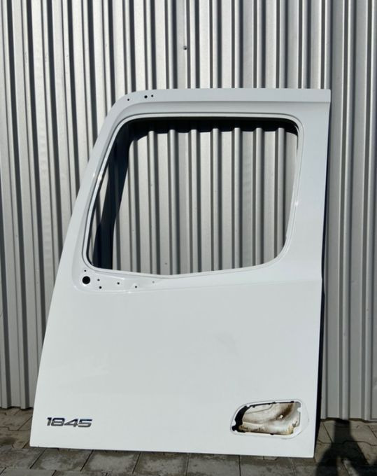 Drzwi lewe Mercedes Actros MP4 euro 6 - Dveře a díly: obrázek 1 Drzwi lewe Mercedes Actros MP4 euro 6 - Dveře a díly: obrázek 1