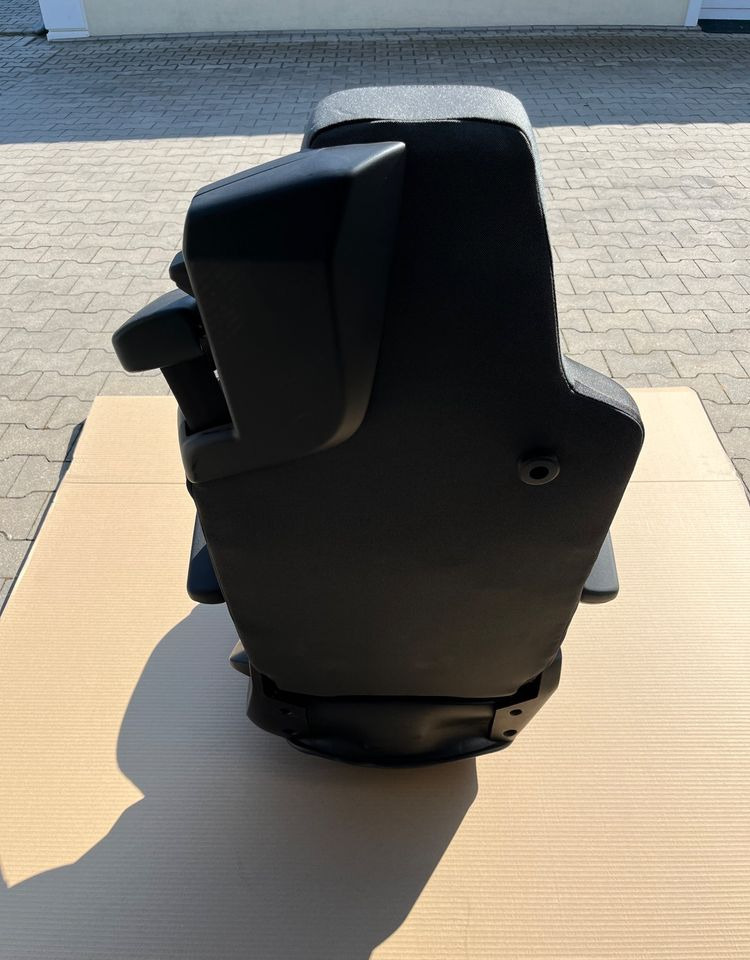 NOWY Fotel kierowcy MAN TG3 TGX nowy model siedzenie lewe - Sedaček pro Nákladní auto: obrázek 5 NOWY Fotel kierowcy MAN TG3 TGX nowy model siedzenie lewe - Sedaček pro Nákladní auto: obrázek 5