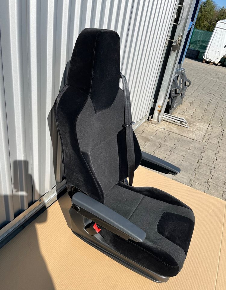 NOWY Fotel kierowcy MAN TG3 TGX nowy model siedzenie lewe - Kabina a interiér pro Nákladní auto: obrázek 3 NOWY Fotel kierowcy MAN TG3 TGX nowy model siedzenie lewe - Kabina a interiér pro Nákladní auto: obrázek 3