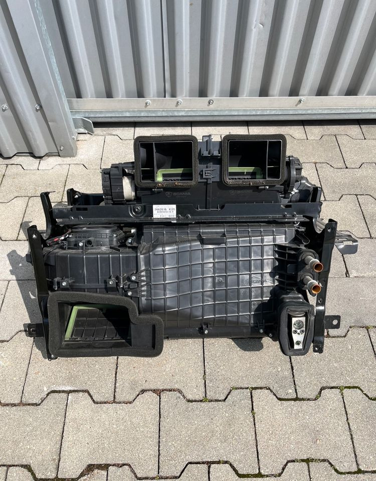 Nagrzewnica Scania R S ogrzewanie NGS NGR - Topení/ Ventilace: obrázek 1 Nagrzewnica Scania R S ogrzewanie NGS NGR - Topení/ Ventilace: obrázek 1
