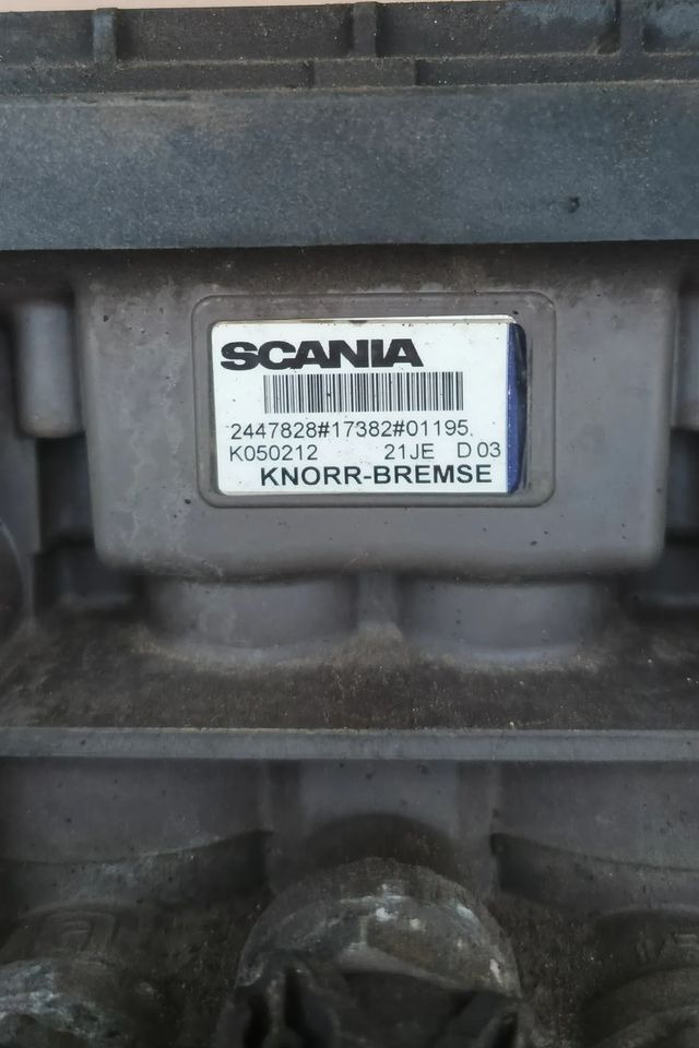 SCANIA R S ZAWÓR MODULATOR EBS 2447828 K050212 - Brzdový ventil pro Nákladní auto: obrázek 2 SCANIA R S ZAWÓR MODULATOR EBS 2447828 K050212 - Brzdový ventil pro Nákladní auto: obrázek 2