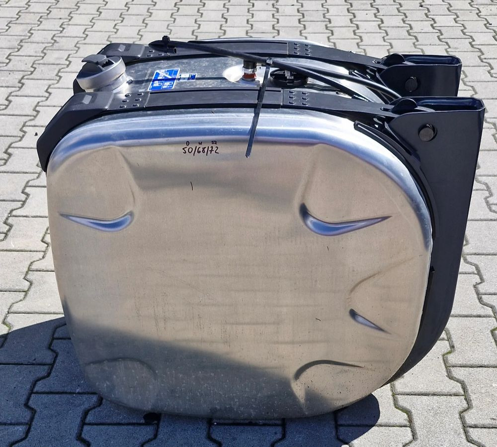 SCANIA R S ZBIORNIK PALIWA 220L NOWY - Palivový systém: obrázek 4 SCANIA R S ZBIORNIK PALIWA 220L NOWY - Palivový systém: obrázek 4