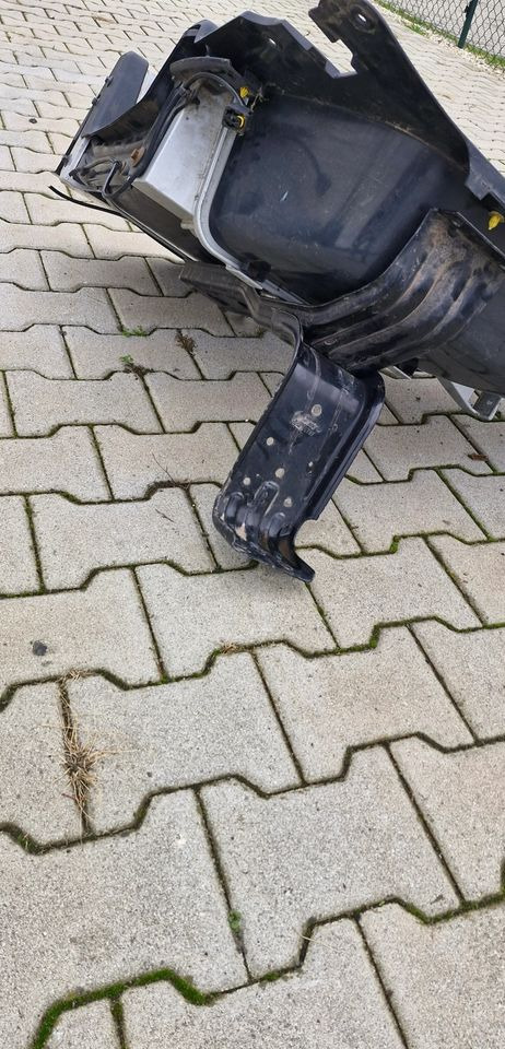 VOLVO FH4 STOPNICA KOMPLETNA PRAWA LEWA - Karoserie a exteriér: obrázek 3 VOLVO FH4 STOPNICA KOMPLETNA PRAWA LEWA - Karoserie a exteriér: obrázek 3