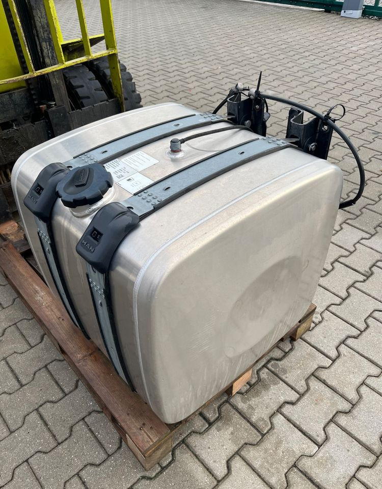 Zbiornik paliwa MAN TGX TGS 250 litrów kompletny - Palivový systém pro Nákladní auto: obrázek 3 Zbiornik paliwa MAN TGX TGS 250 litrów kompletny - Palivový systém pro Nákladní auto: obrázek 3
