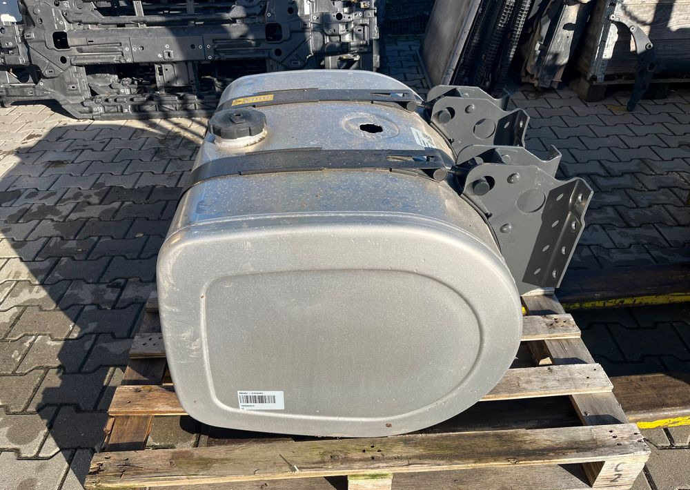 Zbiornik paliwa Volvo FH FM Renault 255 L low deck megi bak - Palivový systém pro Nákladní auto: obrázek 2 Zbiornik paliwa Volvo FH FM Renault 255 L low deck megi bak - Palivový systém pro Nákladní auto: obrázek 2