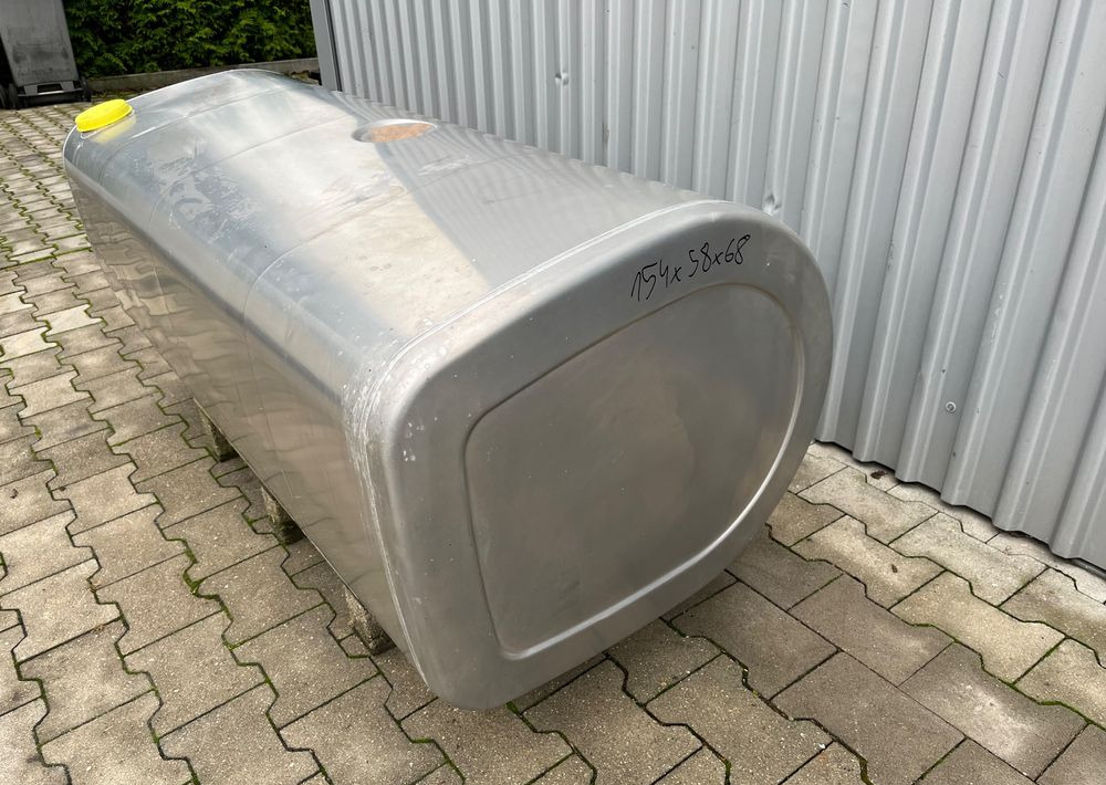Zbiornik paliwa Volvo FH FM Renault 475 litrów bak low deck - Palivový systém pro Nákladní auto: obrázek 2 Zbiornik paliwa Volvo FH FM Renault 475 litrów bak low deck - Palivový systém pro Nákladní auto: obrázek 2