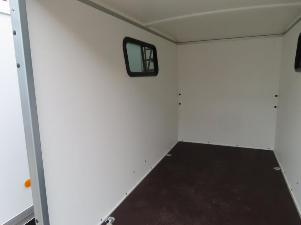 Böckmann KT 2513/135 PKW-Anhänger Kofferanhänger Fenster 100km/h - Skříňový přívěs: obrázek 5 Böckmann KT 2513/135 PKW-Anhänger Kofferanhänger Fenster 100km/h - Skříňový přívěs: obrázek 5