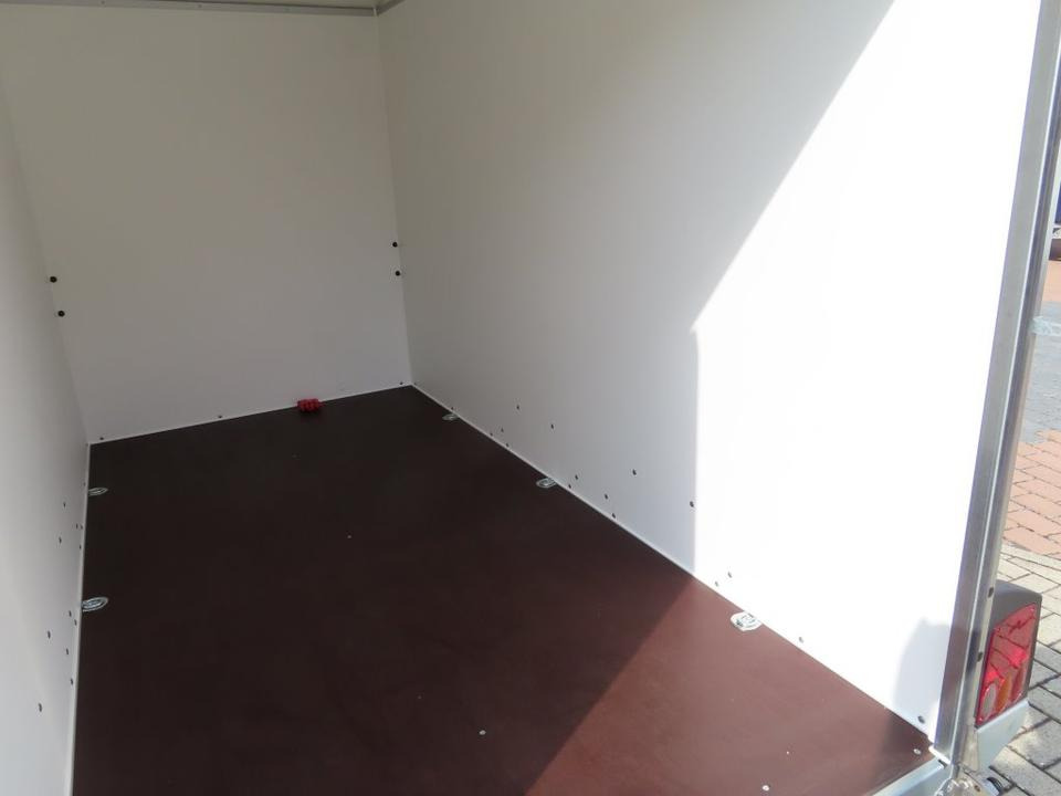 Skříňový přívěs Böckmann PKW-Anhänger,Koffer, Tür-Rampekombination, 2,0 to. 100 k: obrázek 8