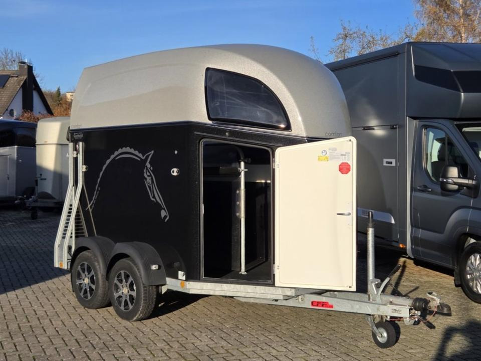 Böckmann Pferdeanhänger, Comfort, Alub. Sattelk. 100 km/h, top - Přepravník na koně: obrázek 2 Böckmann Pferdeanhänger, Comfort, Alub. Sattelk. 100 km/h, top - Přepravník na koně: obrázek 2