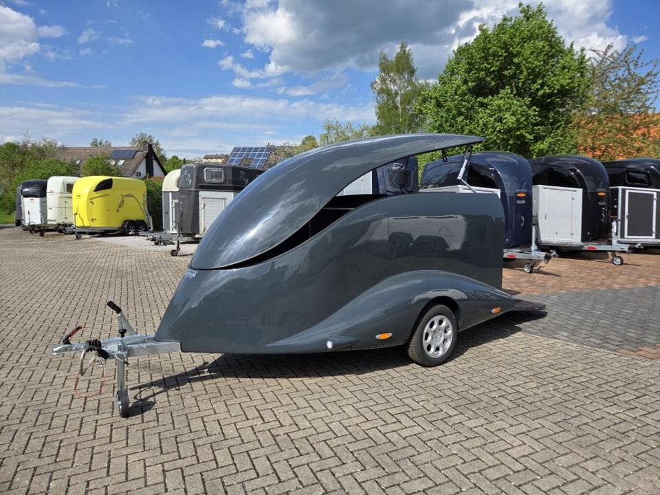 PKW Anhänger Motorrad Geschlossen Kofferanhänger 1000kg 100km/h - Přepravník motocyklů: obrázek 2 PKW Anhänger Motorrad Geschlossen Kofferanhänger 1000kg 100km/h - Přepravník motocyklů: obrázek 2