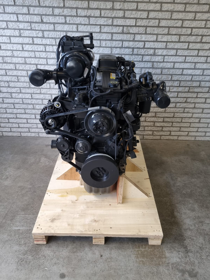 Cummins B6.7 stage 5 CM2350 CPL4834 - Motor pro Překládkové rypadlo: obrázek 3 Cummins B6.7 stage 5 CM2350 CPL4834 - Motor pro Překládkové rypadlo: obrázek 3