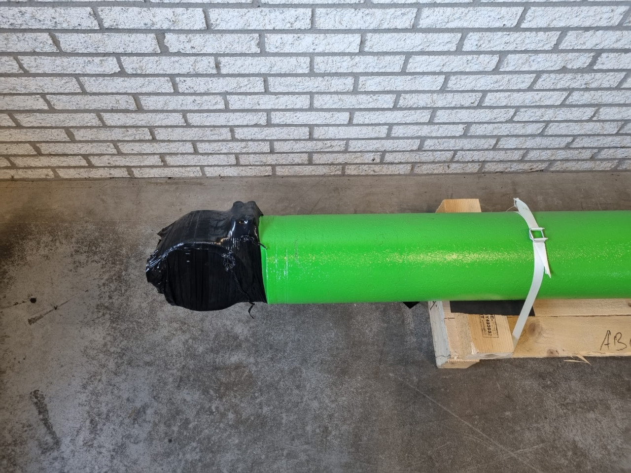 Sennebogen 870 Stick + boom Cylinder + 835 C boom + stick cylinder - Hydraulický válec pro Překládkové rypadlo: obrázek 3 Sennebogen 870 Stick + boom Cylinder + 835 C boom + stick cylinder - Hydraulický válec pro Překládkové rypadlo: obrázek 3