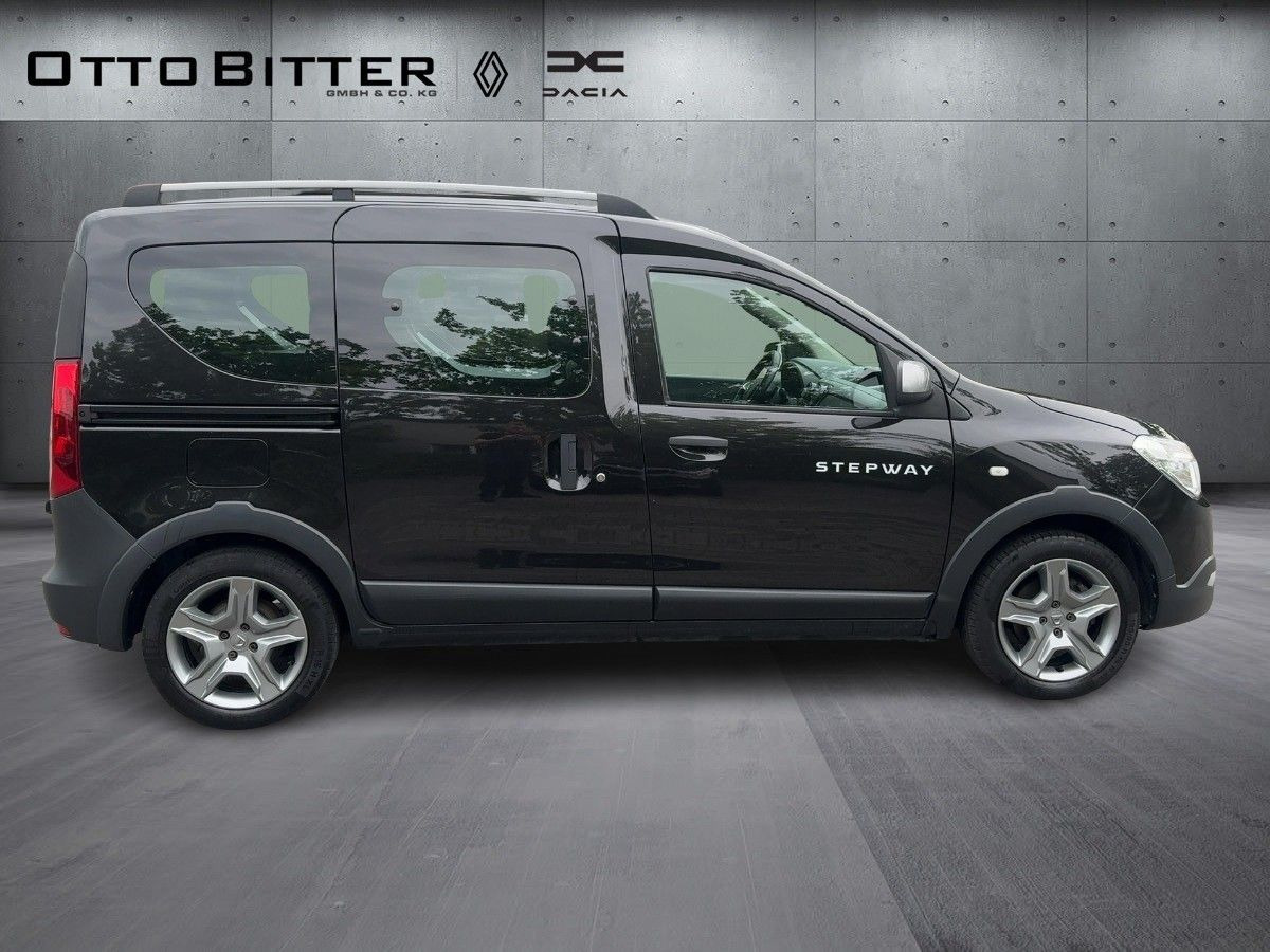 Dacia Dokker Stepway TCe130 ANHÄNGERKUPPLUNG/WINTERR - Mikrobus: obrázek 5 Dacia Dokker Stepway TCe130 ANHÄNGERKUPPLUNG/WINTERR - Mikrobus: obrázek 5