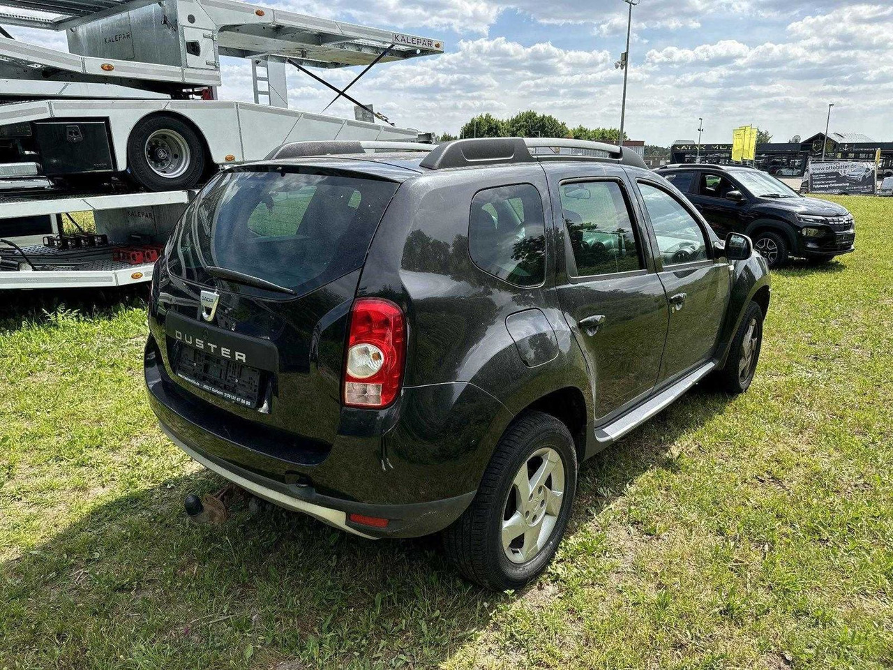 Dacia Duster 1.6 LAUREATE +ZAHNRIEMEN GERISSEN+ - SUV: obrázek 5 Dacia Duster 1.6 LAUREATE +ZAHNRIEMEN GERISSEN+ - SUV: obrázek 5