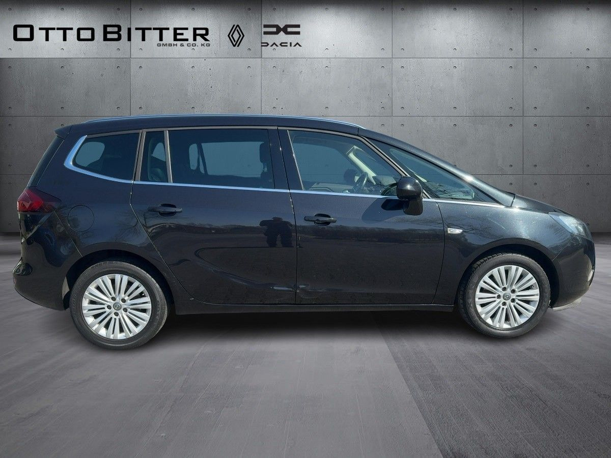 Opel Zafira Tourer C 1.6 Innovation CNG ERDGAS 7SITZE - Mikrobus: obrázek 5 Opel Zafira Tourer C 1.6 Innovation CNG ERDGAS 7SITZE - Mikrobus: obrázek 5