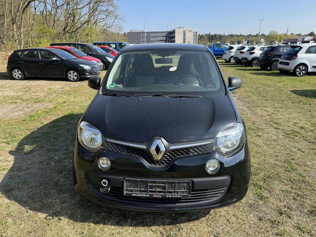 Renault Twingo Life SCe70 KLIMA - Osobní auto: obrázek 2 Renault Twingo Life SCe70 KLIMA - Osobní auto: obrázek 2