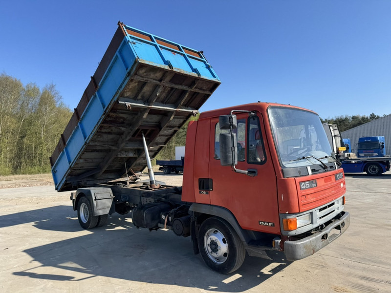 DAF 45 ATI 160 (FULL STEEL SUSPENSION / MANUAL PUMP / EURO 2) - Sklápěč: obrázek 3 DAF 45 ATI 160 (FULL STEEL SUSPENSION / MANUAL PUMP / EURO 2) - Sklápěč: obrázek 3