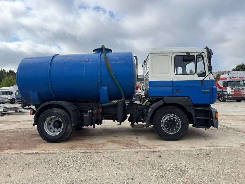 MAN 19.343 (12.000L / MANUAL GEARBOX / EURO 2 / PERFECT) - Čistič odpadových jam: obrázek 4 MAN 19.343 (12.000L / MANUAL GEARBOX / EURO 2 / PERFECT) - Čistič odpadových jam: obrázek 4