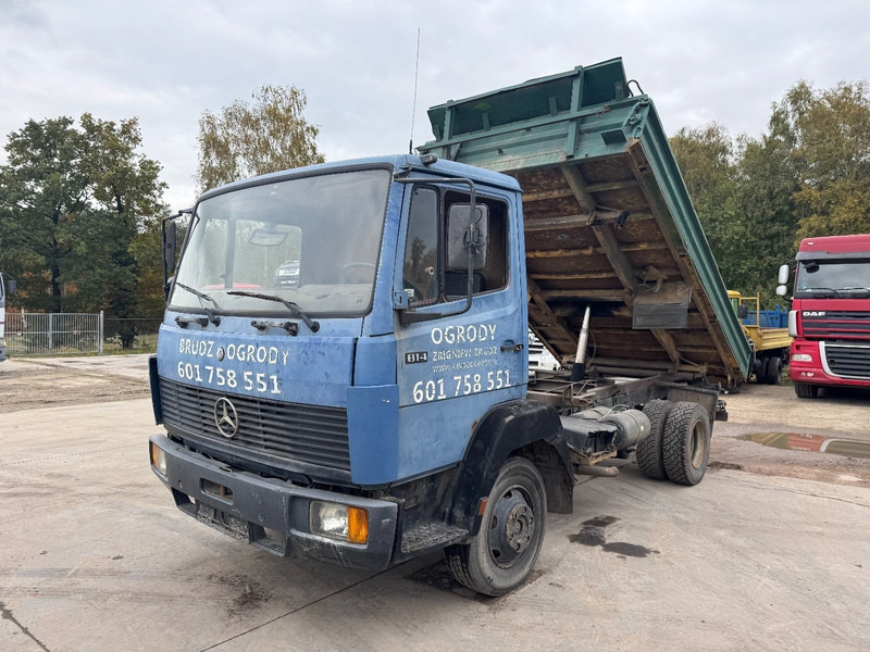 Mercedes-Benz SK 814 (6 CYLINDER / STEEL SUSPENSION / MANUAL PUMP / 3-SIDE TIPPER) - Sklápěč: obrázek 1 Mercedes-Benz SK 814 (6 CYLINDER / STEEL SUSPENSION / MANUAL PUMP / 3-SIDE TIPPER) - Sklápěč: obrázek 1