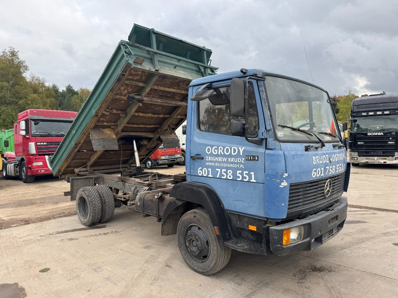 Mercedes-Benz SK 814 (6 CYLINDER / STEEL SUSPENSION / MANUAL PUMP / 3-SIDE TIPPER) - Sklápěč: obrázek 3 Mercedes-Benz SK 814 (6 CYLINDER / STEEL SUSPENSION / MANUAL PUMP / 3-SIDE TIPPER) - Sklápěč: obrázek 3