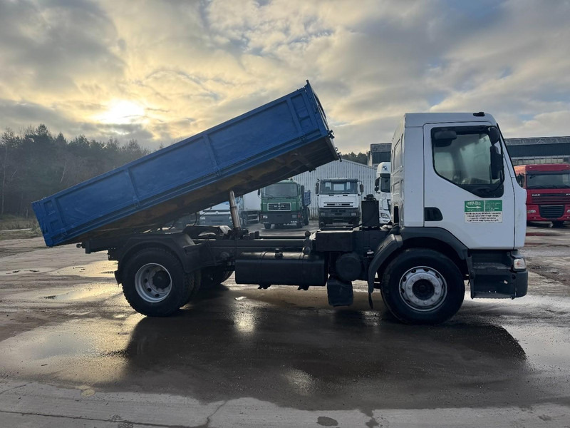 Renault Premium 260 (SUSPENISON LAMES / POMPE MANUELLE / BOITE MANUELLE / EURO 2) - Sklápěč: obrázek 4 Renault Premium 260 (SUSPENISON LAMES / POMPE MANUELLE / BOITE MANUELLE / EURO 2) - Sklápěč: obrázek 4