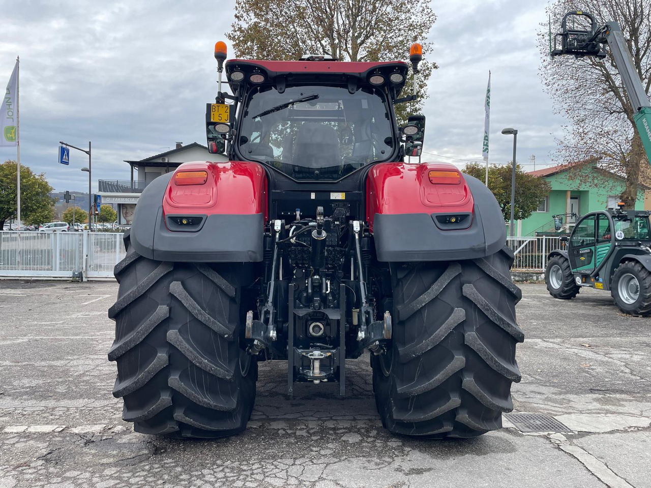 CASE IH OPTUM 270 CVX - Traktor: obrázek 4 CASE IH OPTUM 270 CVX - Traktor: obrázek 4