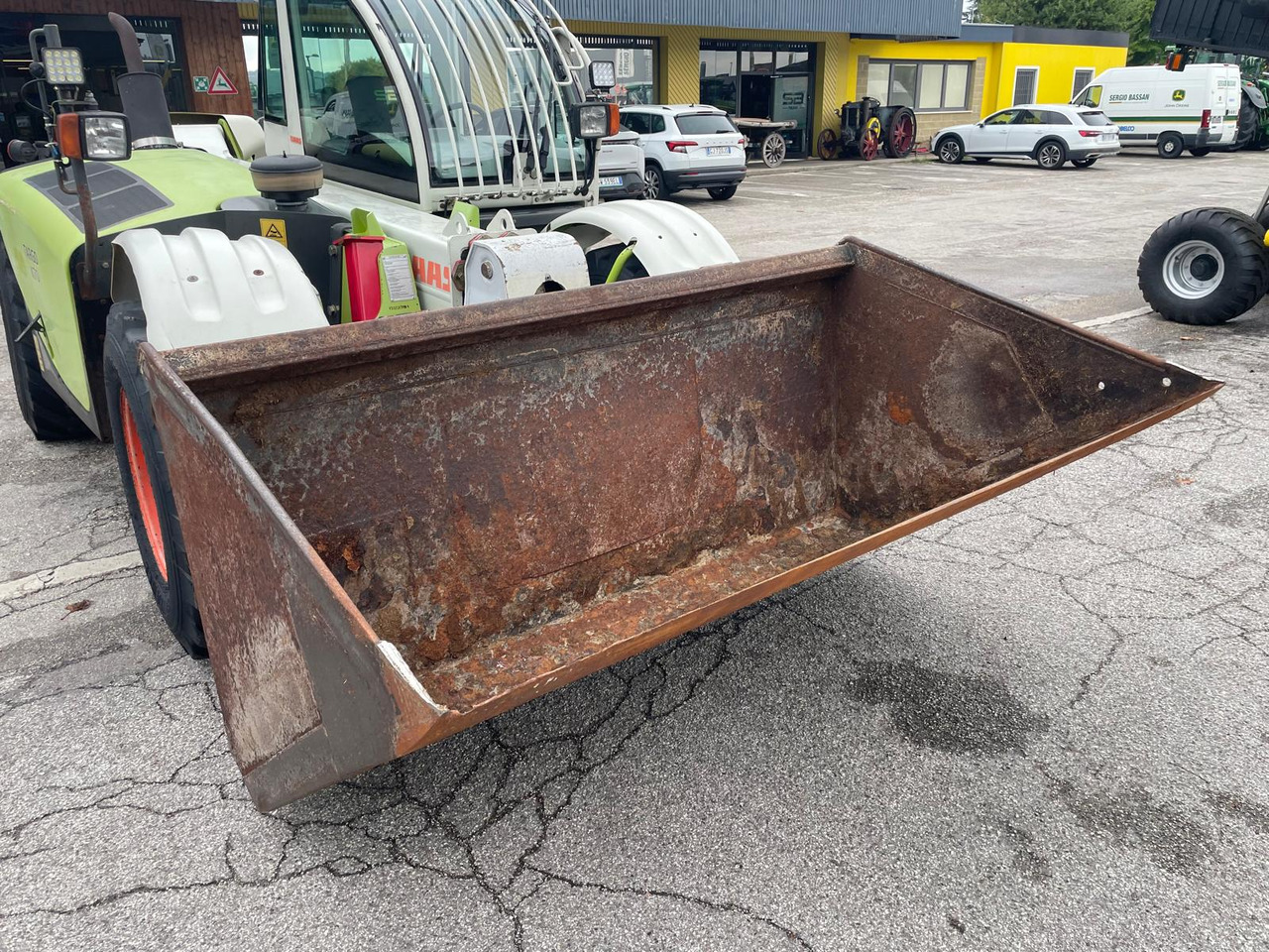 CLAAS TELESCOPICO TARGO K 70 - Teleskopický manipulátor: obrázek 4 CLAAS TELESCOPICO TARGO K 70 - Teleskopický manipulátor: obrázek 4