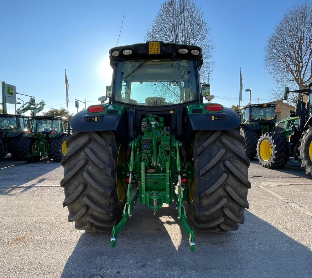 JOHN DEERE 6145 R - Traktor: obrázek 4 JOHN DEERE 6145 R - Traktor: obrázek 4