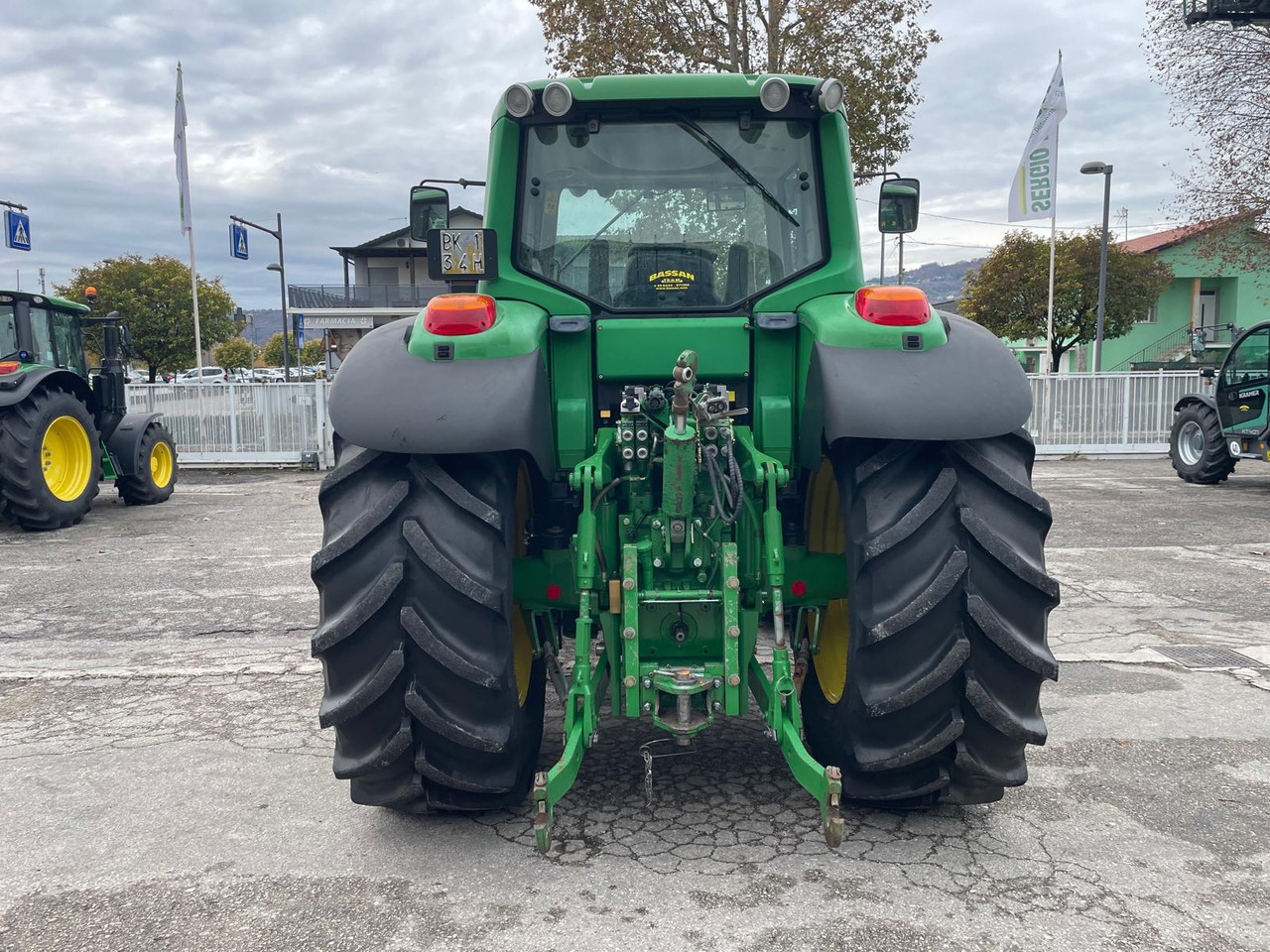 JOHN DEERE 6930 PREMIUM - Traktor: obrázek 3 JOHN DEERE 6930 PREMIUM - Traktor: obrázek 3