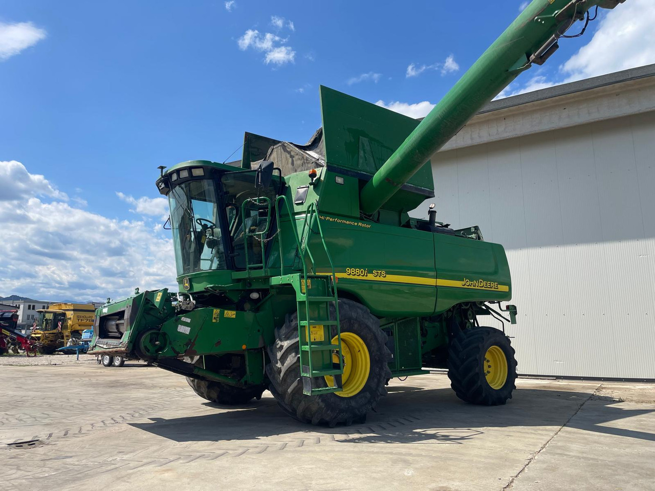 JOHN DEERE MIETITREBBIA STS 9880 - Sklízecí mlátička: obrázek 1 JOHN DEERE MIETITREBBIA STS 9880 - Sklízecí mlátička: obrázek 1