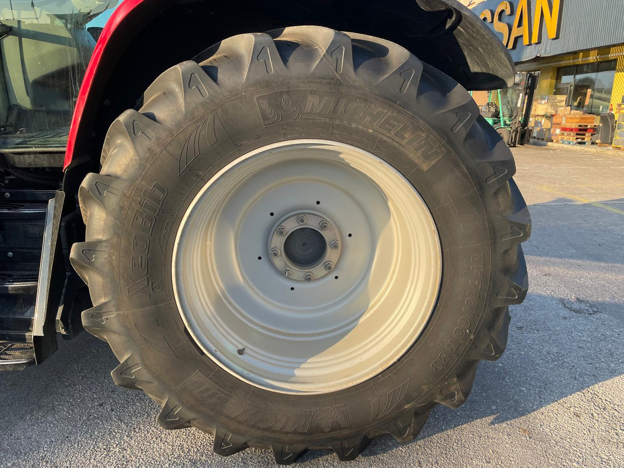 MASSEY FERGUSON 7718 DYNA-VT - Traktor: obrázek 5 MASSEY FERGUSON 7718 DYNA-VT - Traktor: obrázek 5