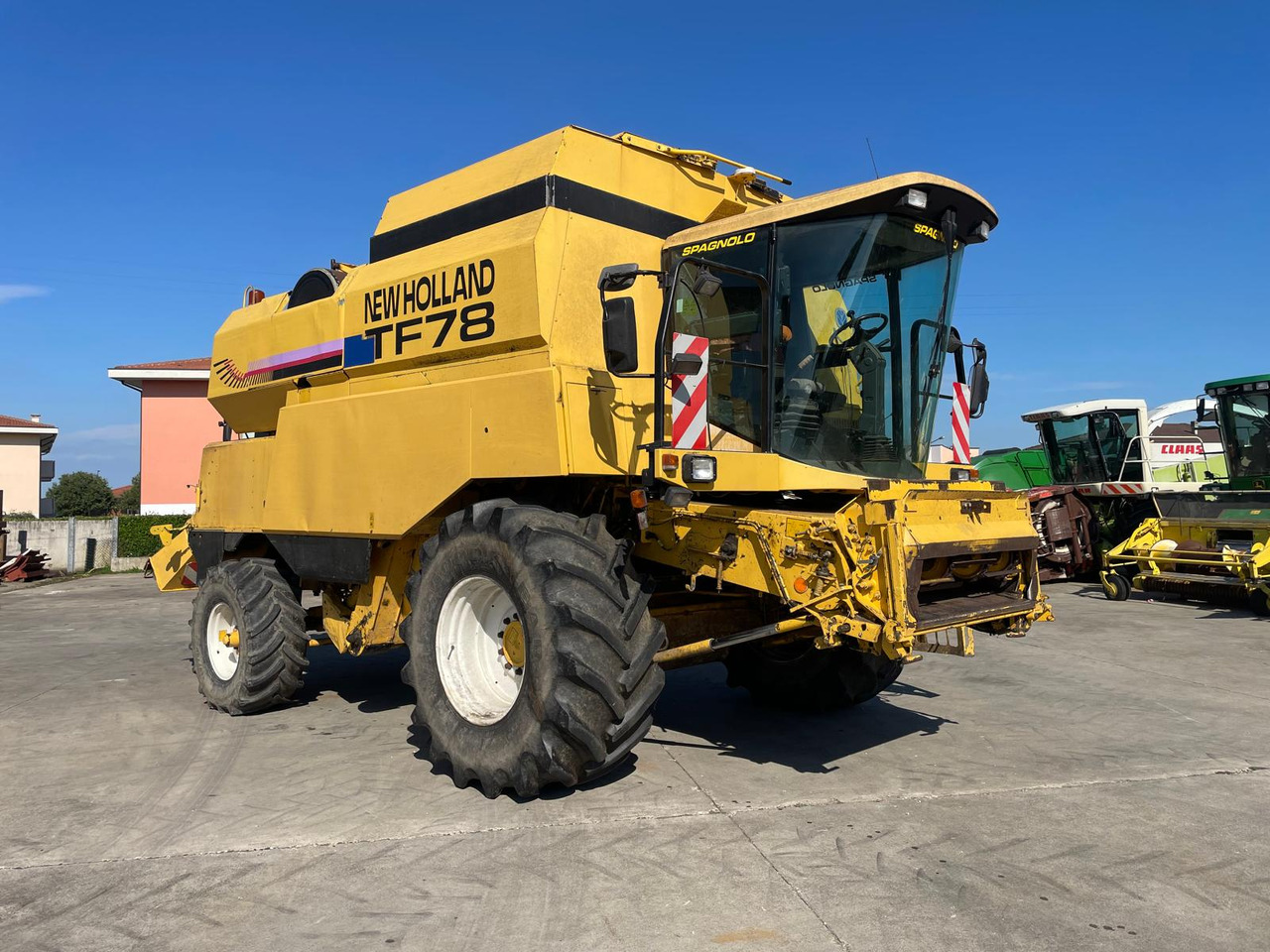 NEW HOLLAND MIETITREBBIA TF 78 - Sklízecí mlátička: obrázek 3 NEW HOLLAND MIETITREBBIA TF 78 - Sklízecí mlátička: obrázek 3
