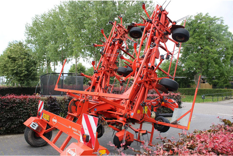 Kuhn GF10601 TO - Obraceč/ Shrnovač: obrázek 3 Kuhn GF10601 TO - Obraceč/ Shrnovač: obrázek 3
