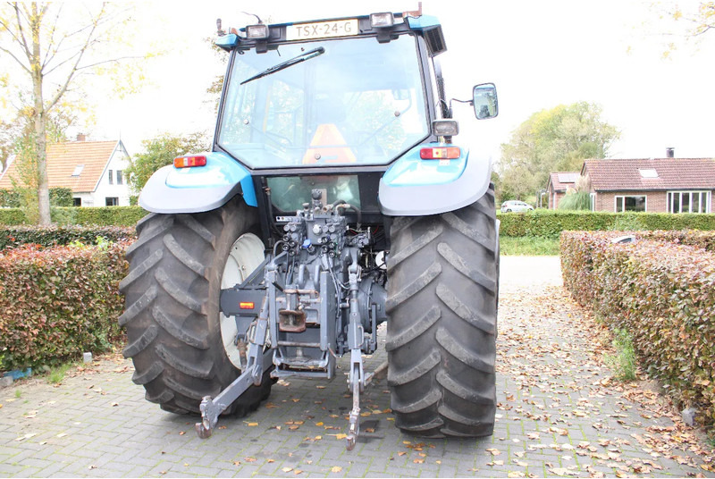 New Holland 8360 - Traktor: obrázek 4 New Holland 8360 - Traktor: obrázek 4