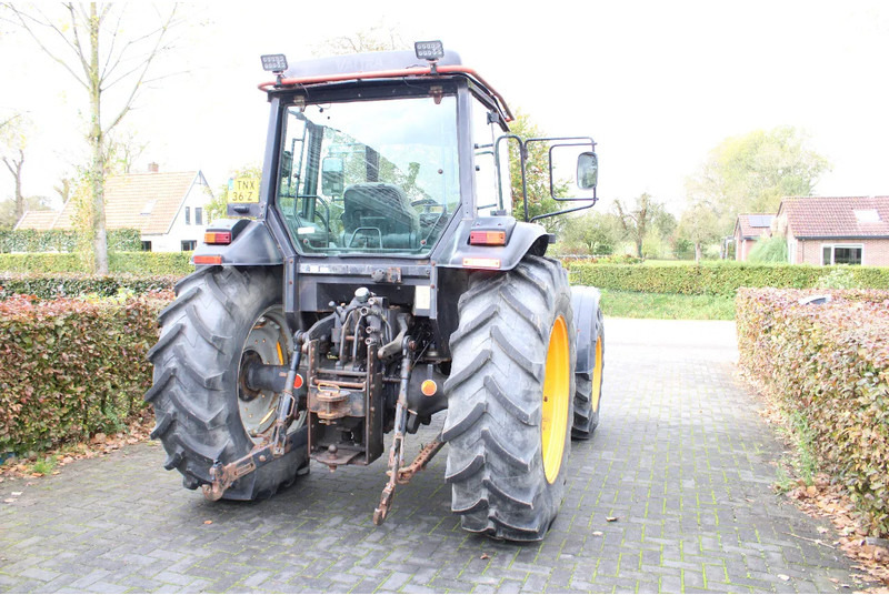 Valtra 900 - Traktor: obrázek 5 Valtra 900 - Traktor: obrázek 5