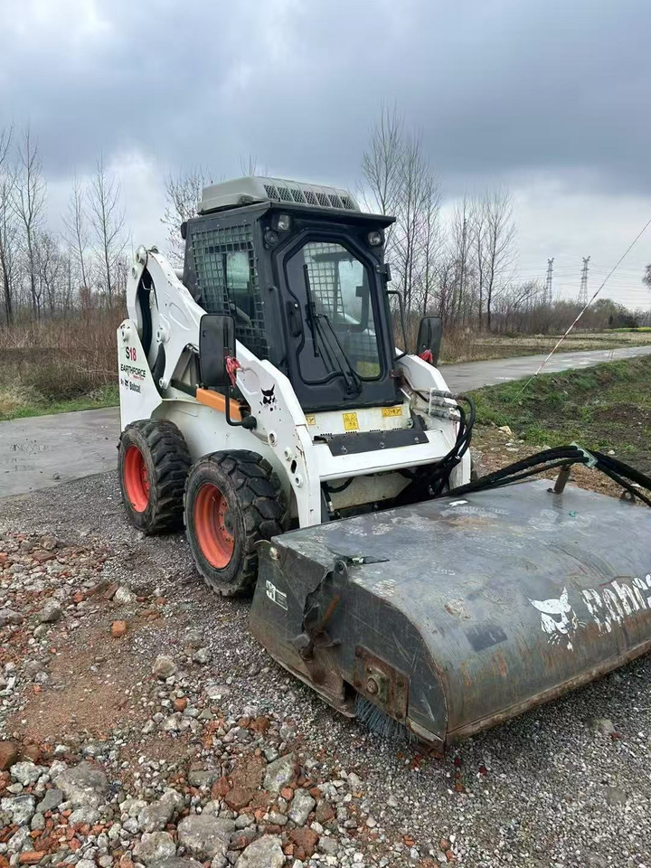 BOBCAT S18 - Smykový nakladač: obrázek 5 BOBCAT S18 - Smykový nakladač: obrázek 5