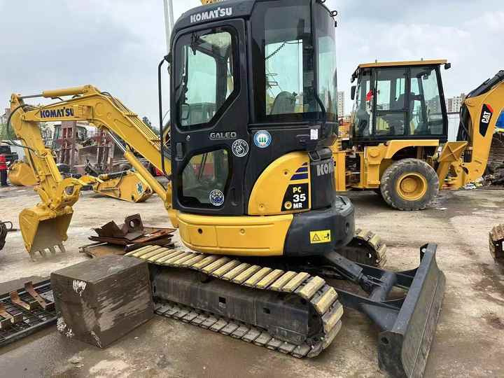 Best Quality Komatsu PC35mr Used Mini Excavator Earth-moving Machinery in Good Performance - Pásové rýpadlo: obrázek 2 Best Quality Komatsu PC35mr Used Mini Excavator Earth-moving Machinery in Good Performance - Pásové rýpadlo: obrázek 2
