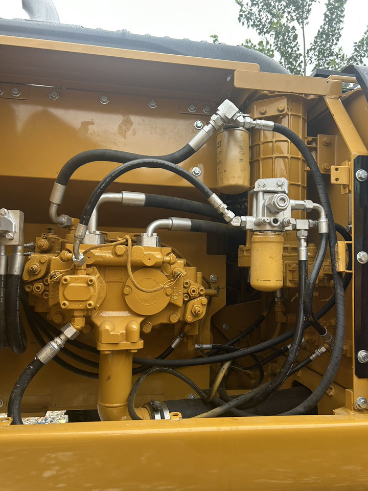 CATERPILLAR used 320d excavator with excellent performance - Pásové rýpadlo: obrázek 3 CATERPILLAR used 320d excavator with excellent performance - Pásové rýpadlo: obrázek 3