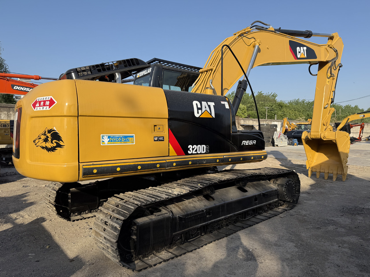 CATERPILLAR used cat 320d - Pásové rýpadlo: obrázek 1 CATERPILLAR used cat 320d - Pásové rýpadlo: obrázek 1