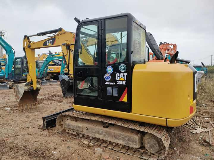 Cat Machine Used Mini Excavator CAT305.5E Cat Used Excavator - Mini rýpadlo: obrázek 2 Cat Machine Used Mini Excavator CAT305.5E Cat Used Excavator - Mini rýpadlo: obrázek 2