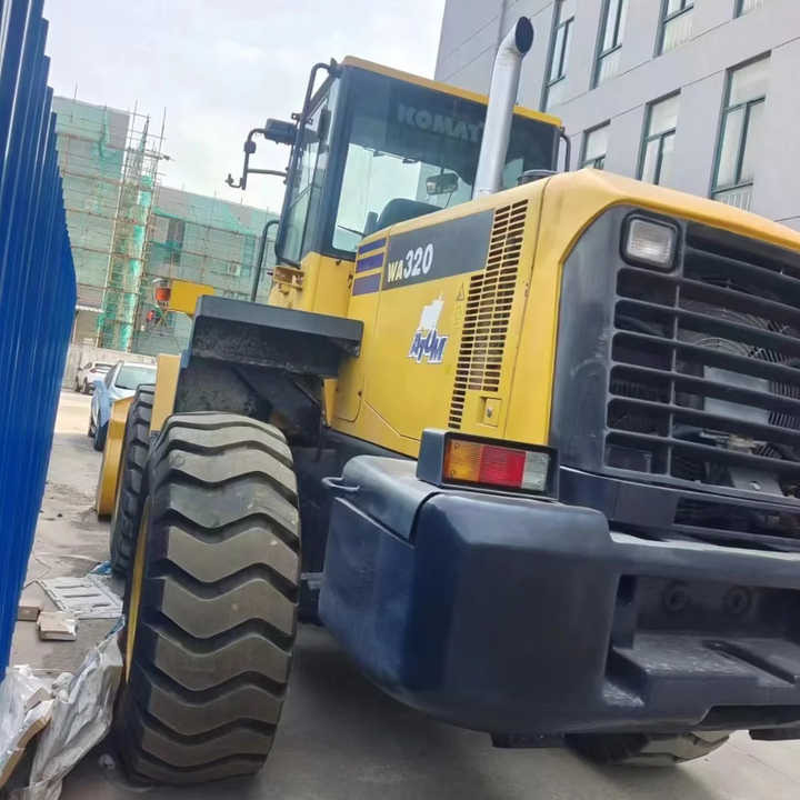 Good Condition Second Hand WA320-5 Front Wheel Loader for Cheap Price Hot Sale in China - Kolový nakladač: obrázek 2 Good Condition Second Hand WA320-5 Front Wheel Loader for Cheap Price Hot Sale in China - Kolový nakladač: obrázek 2