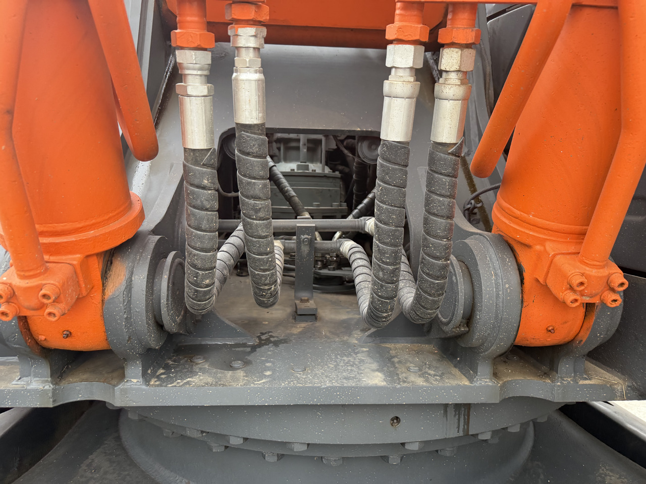 Pásové rýpadlo HITACHI 350-5g: obrázek 14