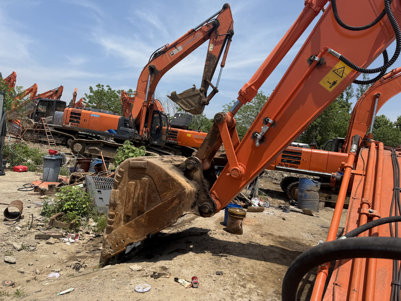 HITACHI Used 350-5g Excavator - Kolesové rýpadlo: obrázek 4 HITACHI Used 350-5g Excavator - Kolesové rýpadlo: obrázek 4
