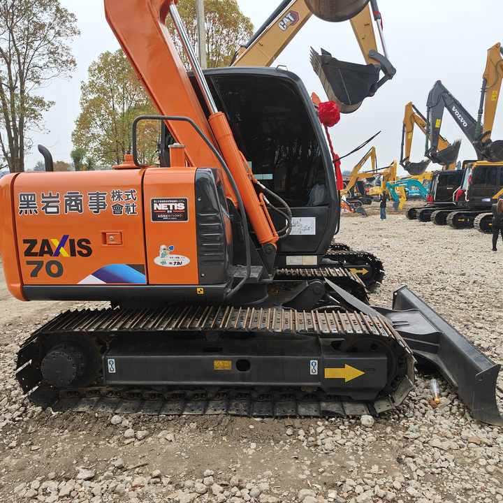 HITACHI ZX70 Original Japan Surplus Hitachi ZX70 for Sale - Pásové rýpadlo: obrázek 2 HITACHI ZX70 Original Japan Surplus Hitachi ZX70 for Sale - Pásové rýpadlo: obrázek 2