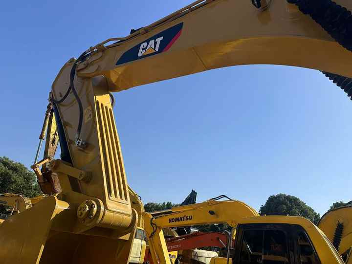 Hot Sale! Second-hand CAT 349D2L Digger | 40-Ton Capacity | Original Engine | Mining & Demolition Use - Pásové rýpadlo: obrázek 3 Hot Sale! Second-hand CAT 349D2L Digger | 40-Ton Capacity | Original Engine | Mining & Demolition Use - Pásové rýpadlo: obrázek 3