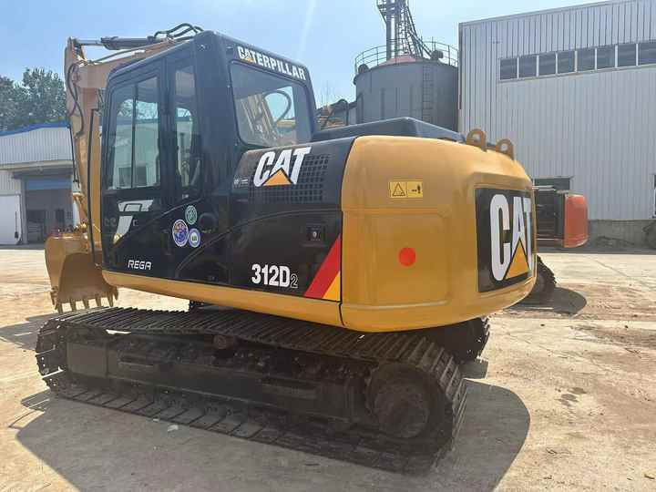 Low Working Time CAT 312D2 Excavator Caterpillar Used 15ton Cat312D2 No Reviews yet - Pásové rýpadlo: obrázek 3 Low Working Time CAT 312D2 Excavator Caterpillar Used 15ton Cat312D2 No Reviews yet - Pásové rýpadlo: obrázek 3