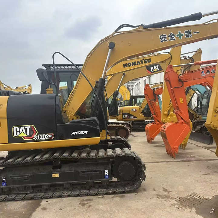 Low Working Time CAT 312D2 Excavator Caterpillar Used 15ton Cat312D2 No Reviews yet - Pásové rýpadlo: obrázek 1 Low Working Time CAT 312D2 Excavator Caterpillar Used 15ton Cat312D2 No Reviews yet - Pásové rýpadlo: obrázek 1