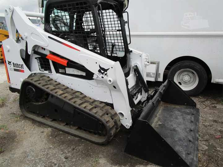 Used Bobcat T590 Used Skid Steer Loader with Good Condition for Sale S160 S185 S300 S330 T590 3T 4T 5T 2T - Smykový nakladač: obrázek 2 Used Bobcat T590 Used Skid Steer Loader with Good Condition for Sale S160 S185 S300 S330 T590 3T 4T 5T 2T - Smykový nakladač: obrázek 2